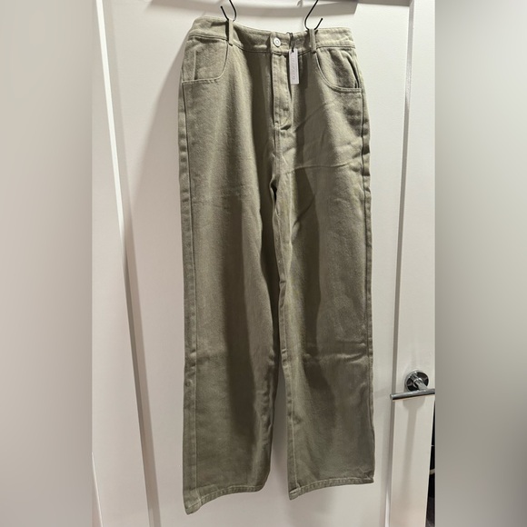 Rumored Painter Pant | Green Jeans - Picture 2 of 7